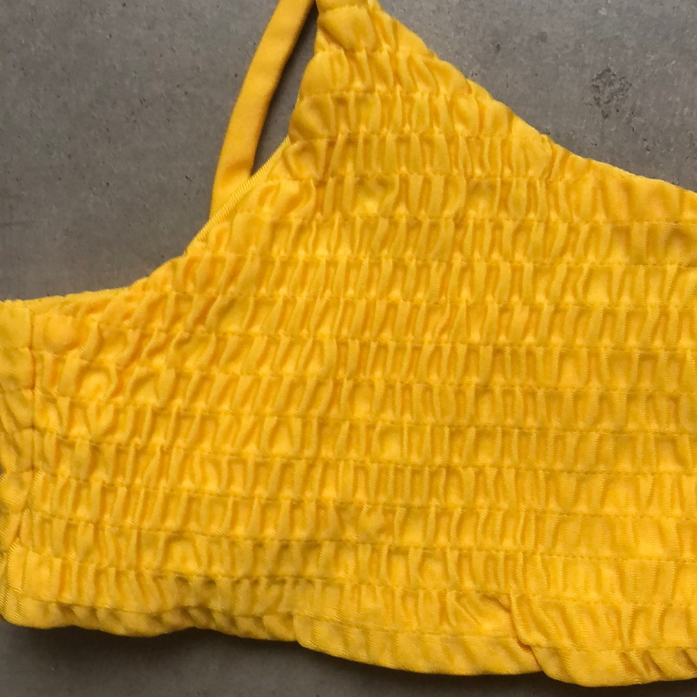 Yellow Bikini - Picture 4 of 5